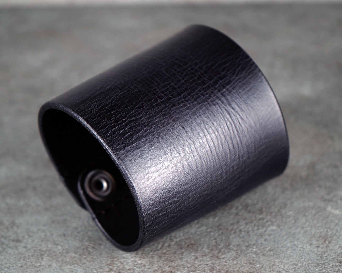 black wide leather cuff 8cm handmade premium leather
