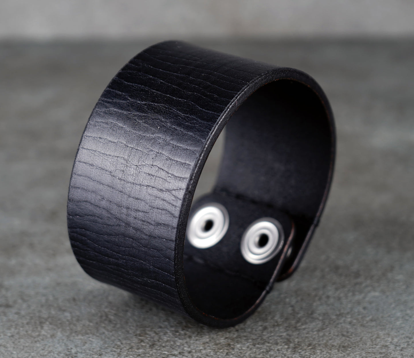 classic black leather cuff 4cm handmade premium leather
