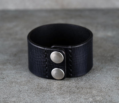 classic black leather cuff 4cm handmade premium leather
