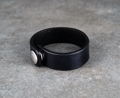 classic black leather cuff 2cm handmade premium leather
