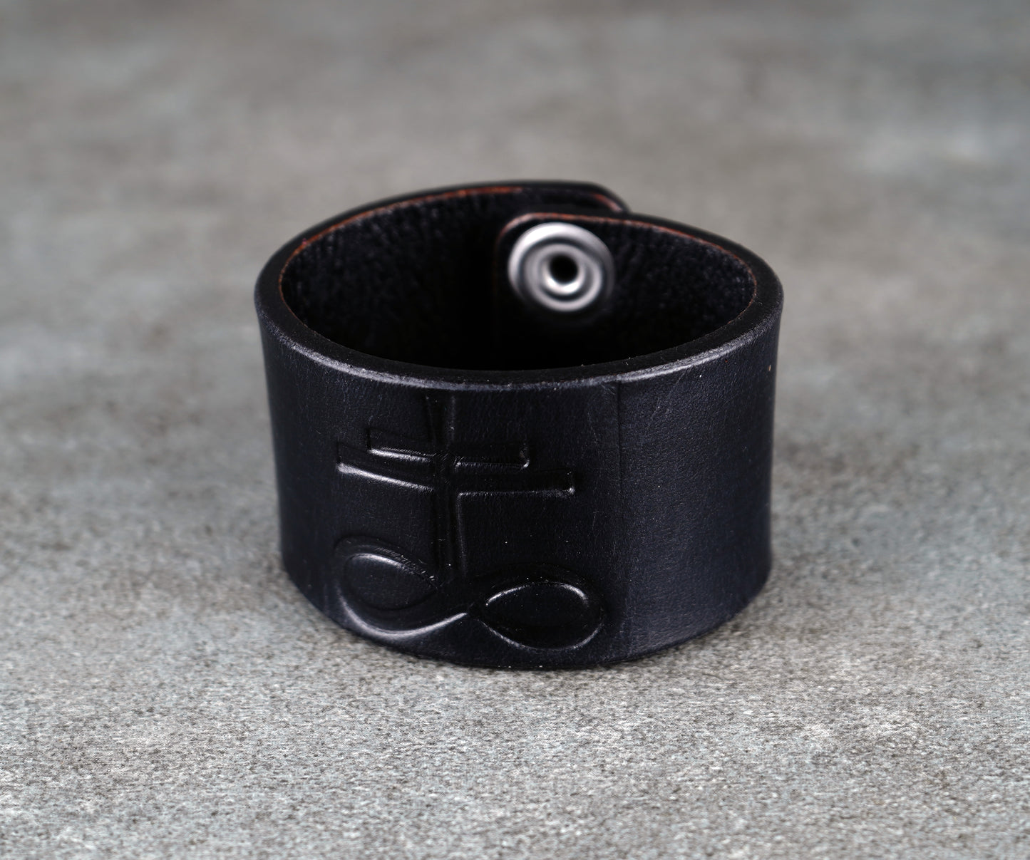 leviathan cross black leather cuff 4cm handmade premium leather
