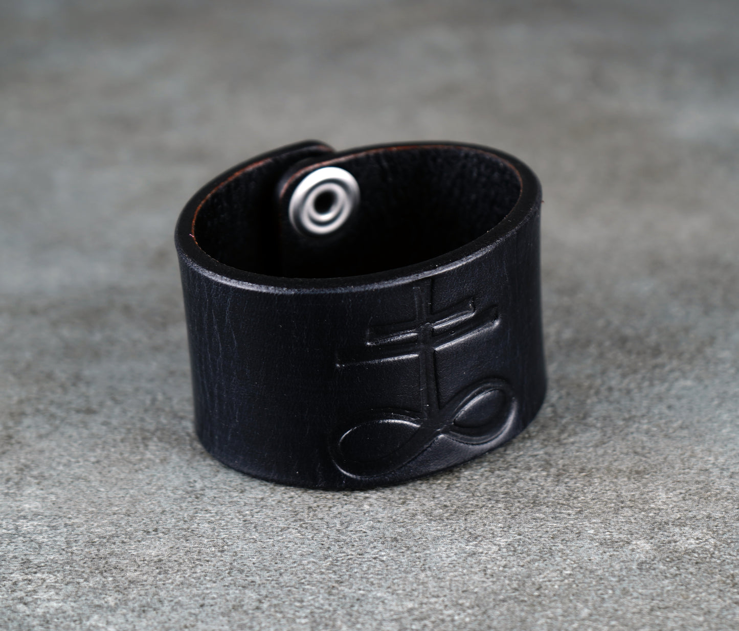 leviathan cross black leather cuff 4cm handmade premium leather
