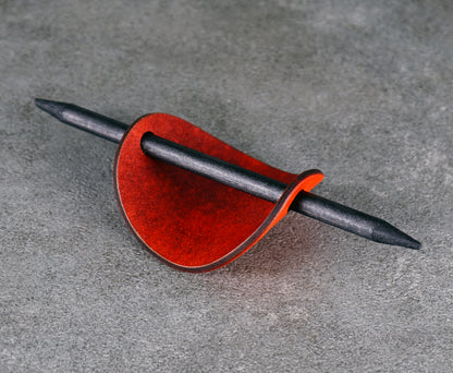 Orange Oval Leather Barrette – Handcrafted Vegetable‑Tanned Hair Accessory