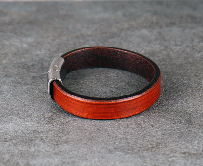 Brown Leather Bracelet – Handcrafted Vegetable‑Tanned Wrist Accessory