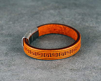 Sunny Yellow Leather Bracelet – Handmade Vegetable‑Tanned Wrist Accessory