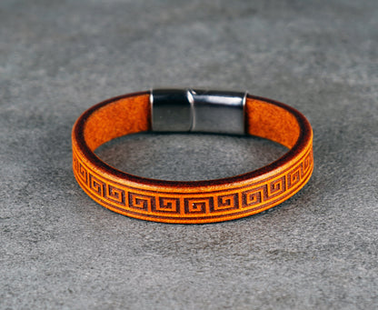Sunny Yellow Leather Bracelet – Handmade Vegetable‑Tanned Wrist Accessory