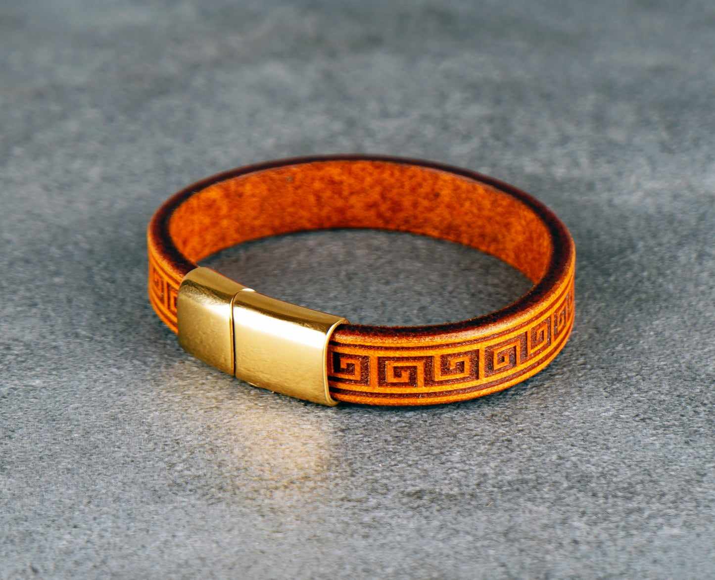 Sunny Yellow Leather Bracelet – Handmade Vegetable‑Tanned Wrist Accessory