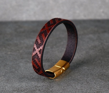 Brown Leather Bracelet – Handmade Vegetable‑Tanned Wrist Accessory