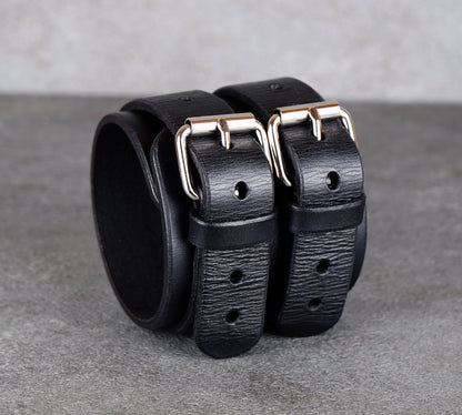 Black Leather Bracelet – Handmade Vegetable‑Tanned Wrist Accessory