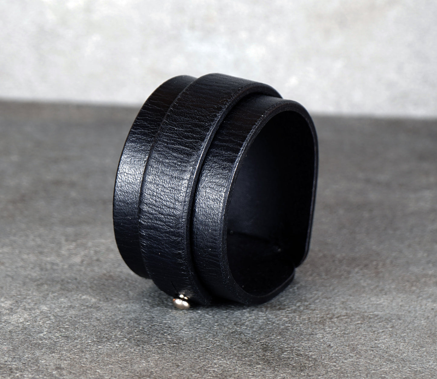Black Leather Bracelet – Handcrafted Minimalist Veg-Tan Cuff