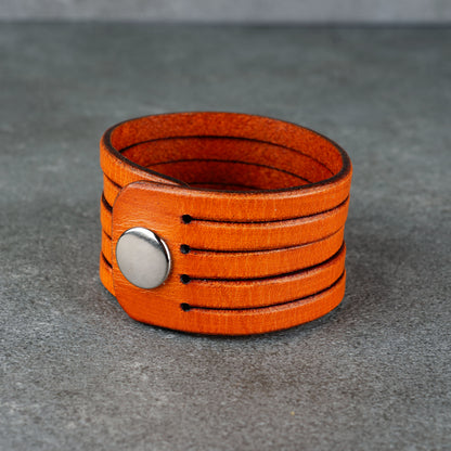 Front view of the bracelet with the snap hardware centered