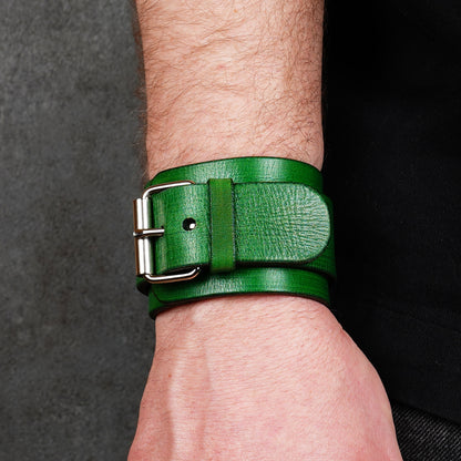 Green leather wrist cuff bracelet with silver buckle, handmade adjustable leather wristband for men, minimalist genuine leather accessory in emerald green
