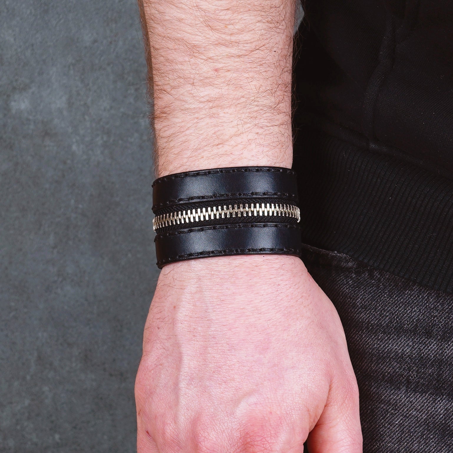 black zipper leather cuff 4cm handmade premium leather
